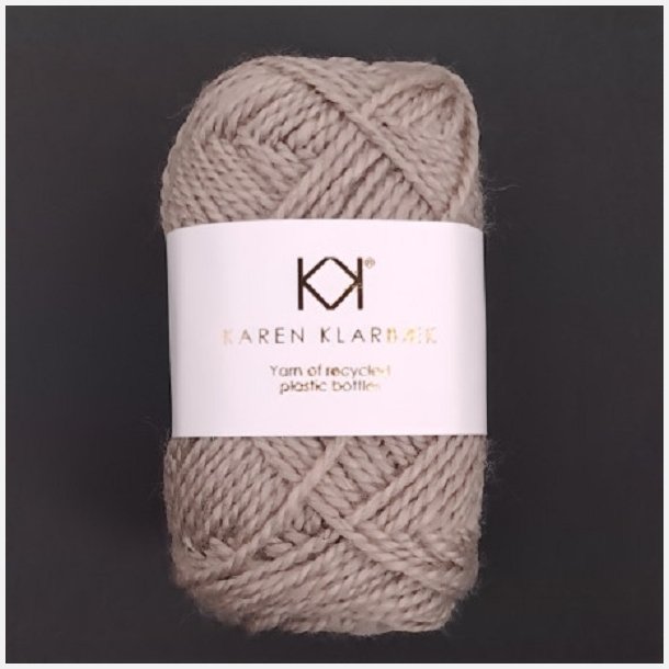 Karen Klarbk Recycled Bottle Yarn - Dark linen